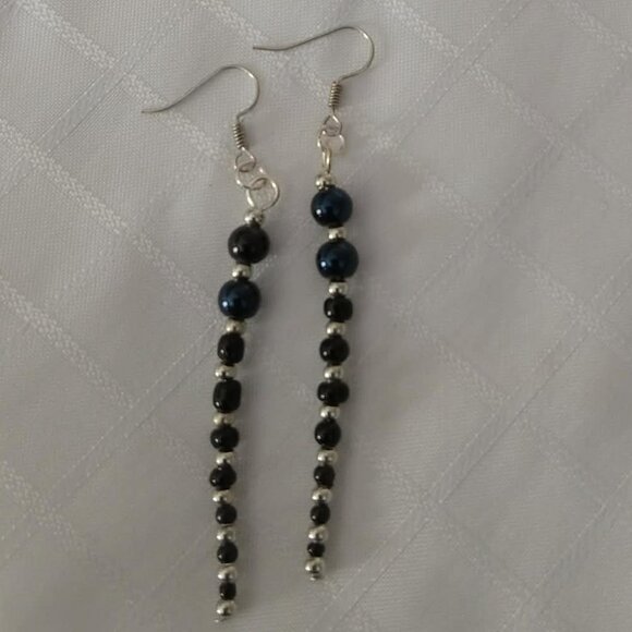 Valiumium Jewelry - No974 Handmade earrings with acrylic and glass beads Approx 2 inches long